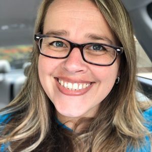 Meet your Posher, Crystal